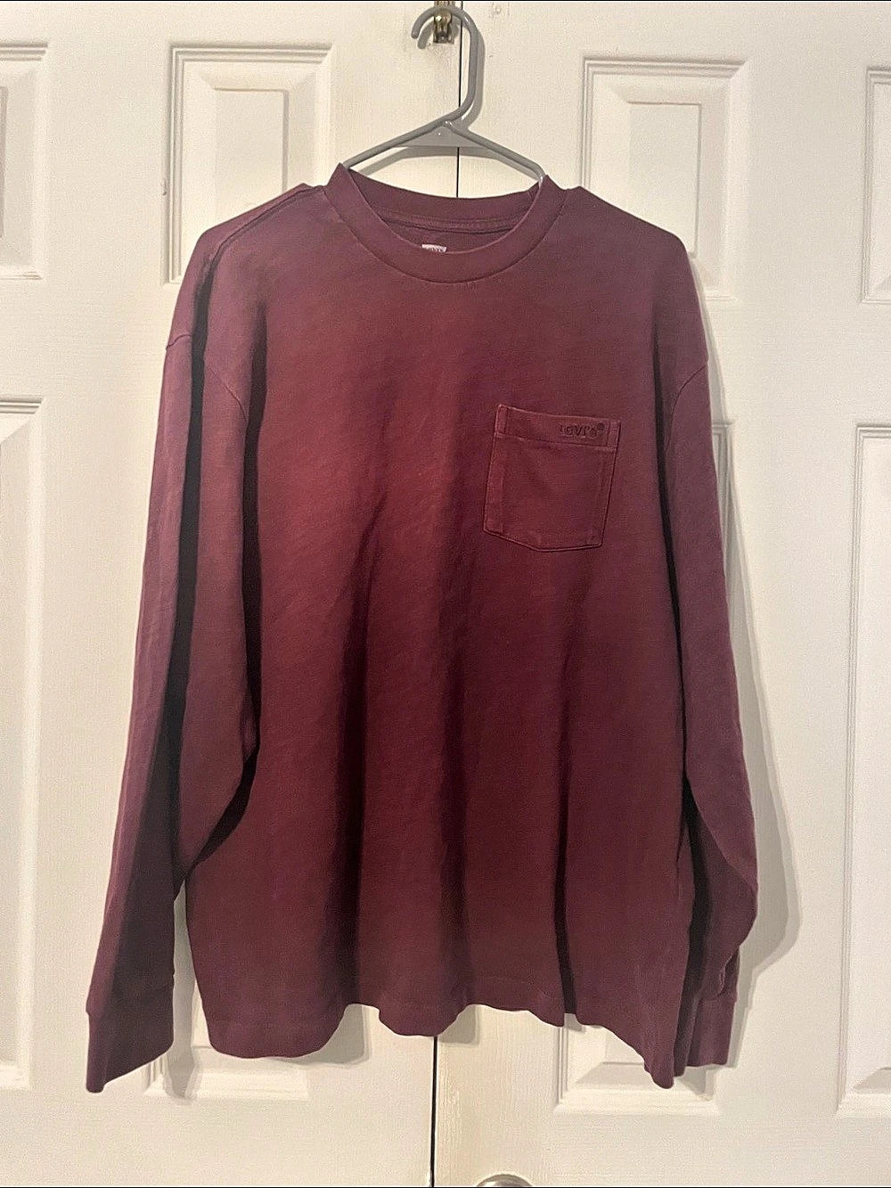 Levi's Relaxed Long Sleeve Pocket Tee Burgundy Large